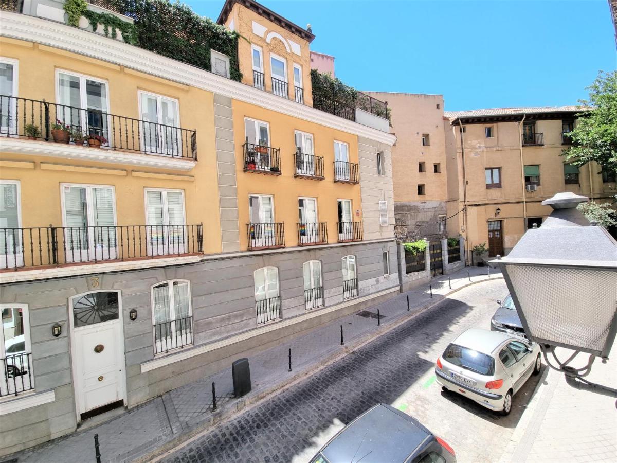 Apartamentos San Andres Madrid Exterior photo